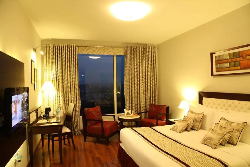 Hotel Treehouse Queens Pearl Gurgaon