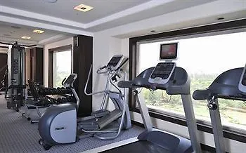 Hotel Treehouse Queens Pearl Gurgaon